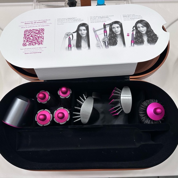 Dyson Air Wrap Attachments - Picture 3 of 3